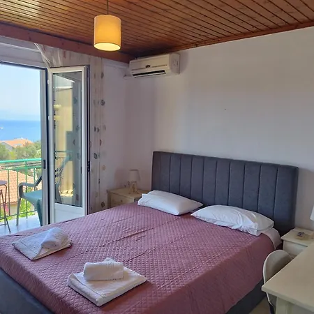 Eirini's Sea View House Prázdninový dům *