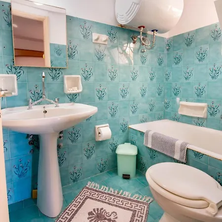 Eirini's Sea View House * Gaios