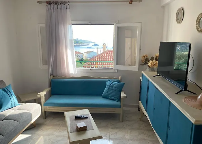 Eirini's Sea View House *